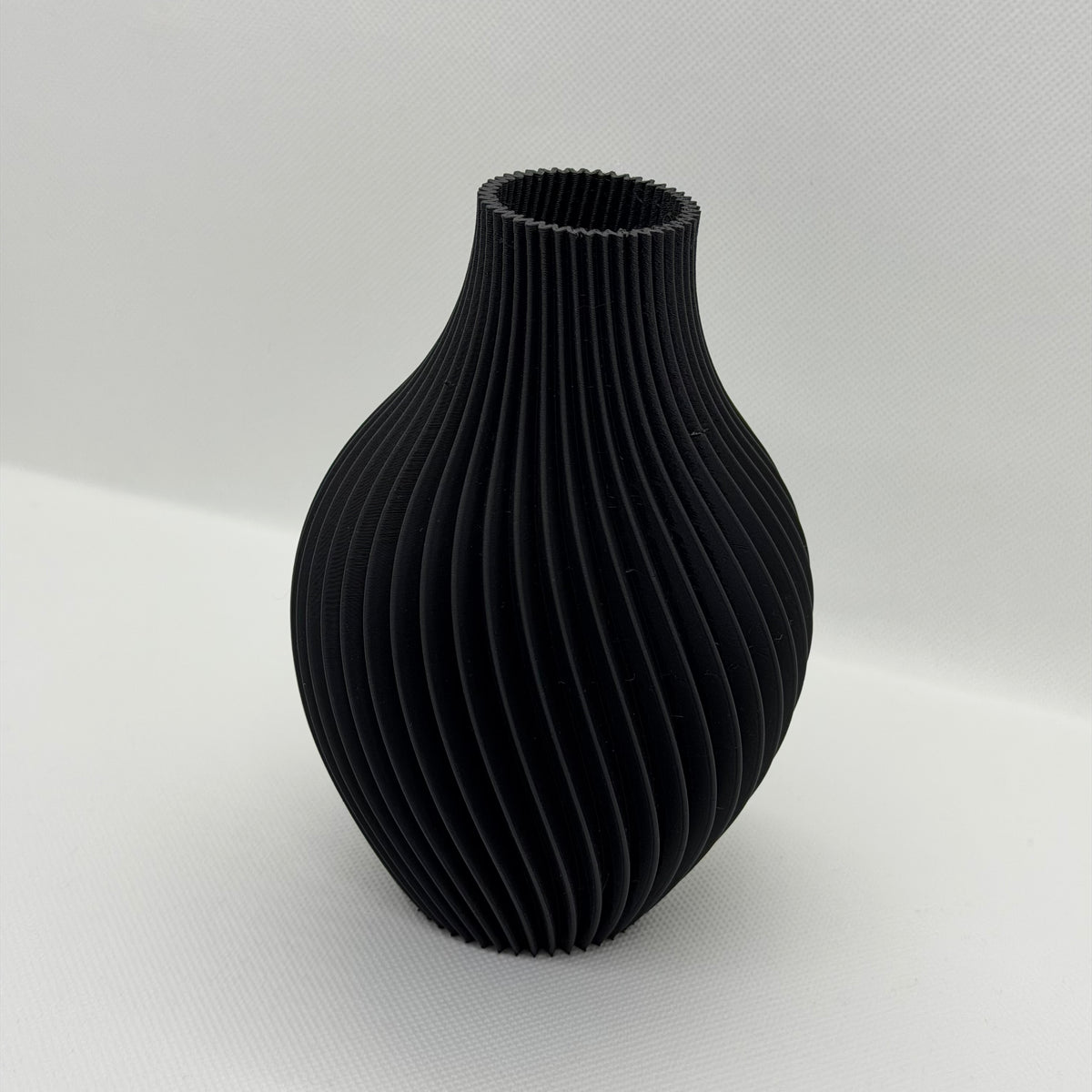 PrintVase Black – 3D Gedruckte Dekovase Handgefertigt Schweiz | PRNT&more
