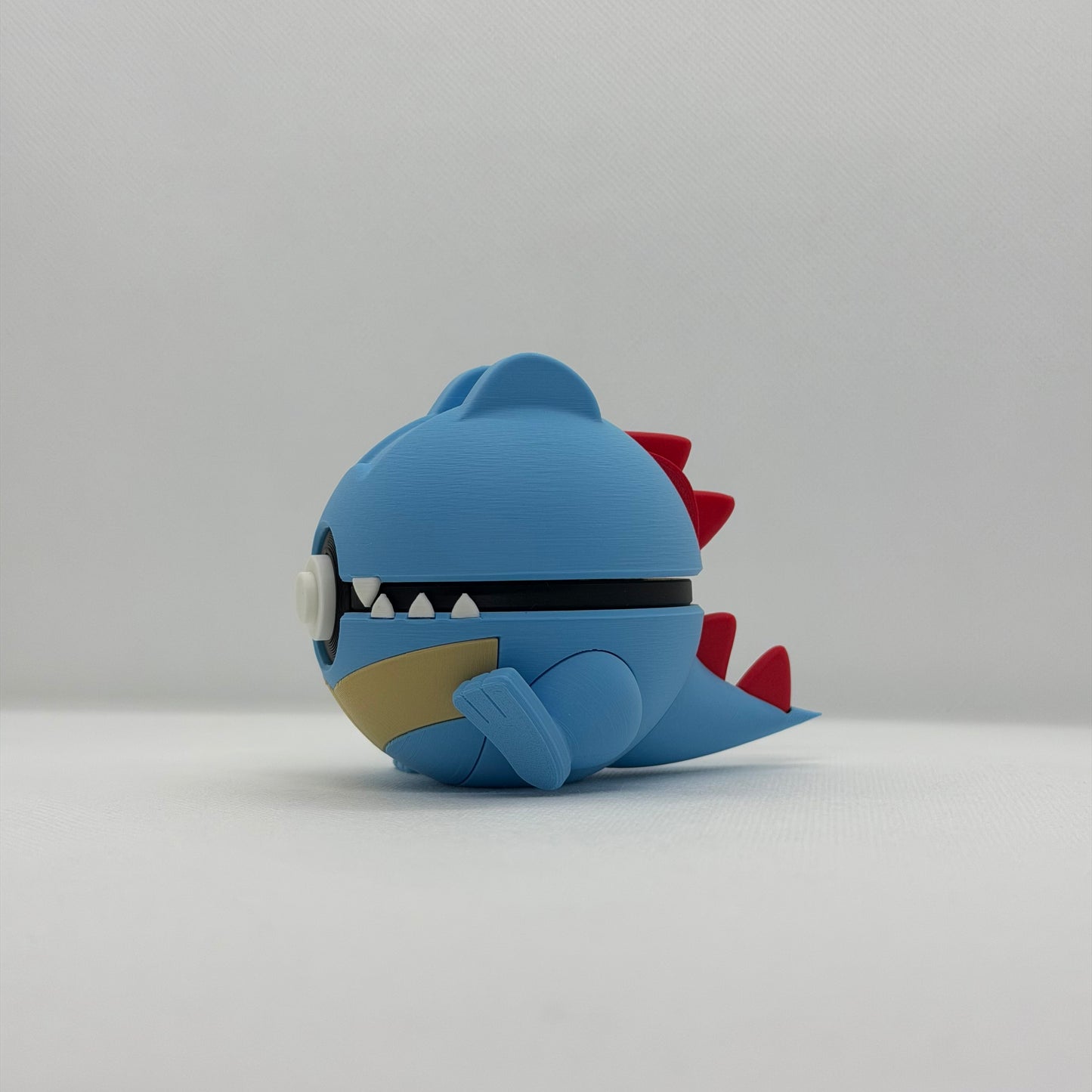 TotodileBall – 3D Gedruckter Pokéball Clicker Totodile Johto Handgefertigt Schweiz | PRNT&more