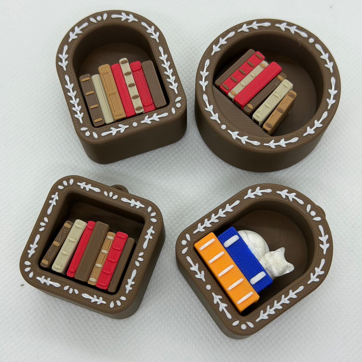 Mini Book Nook – 3D Gedruckter Fidget Clicker Floating Shelf Personalisiert Schweiz | PRNT&more
