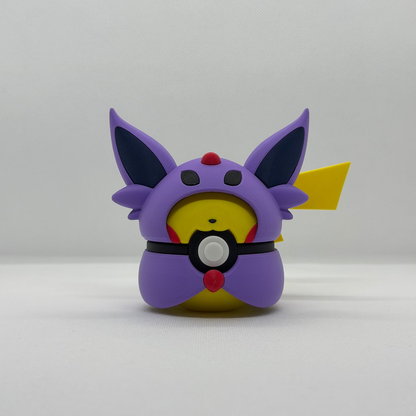 PikaPoncho Ball – 3D Gedruckter Pokéball Clicker Pikachu Poncho Series Eeveelution | PRNT&more